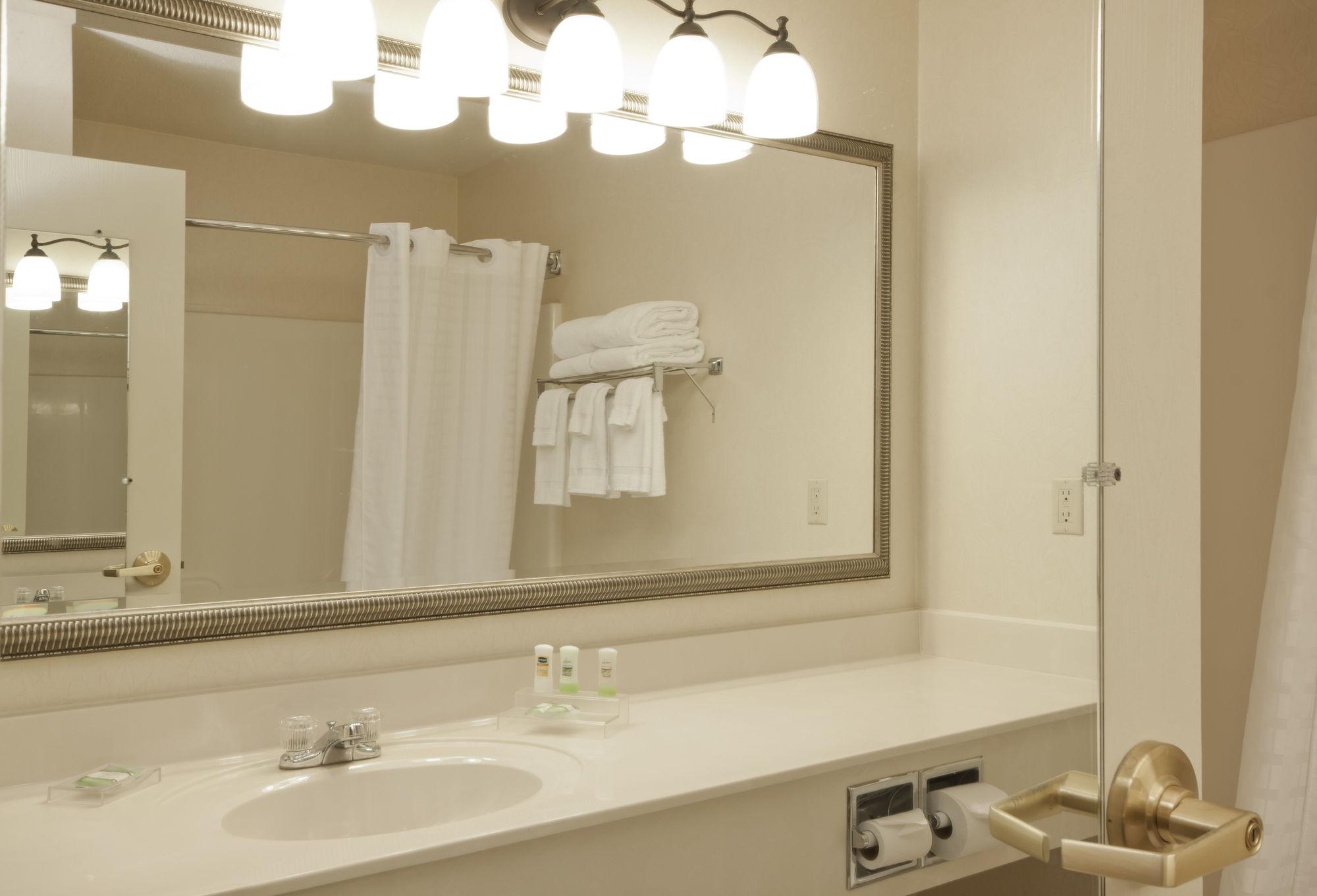 Country Inn & Suites By Radisson, Big Flats Horseheads Esterno foto