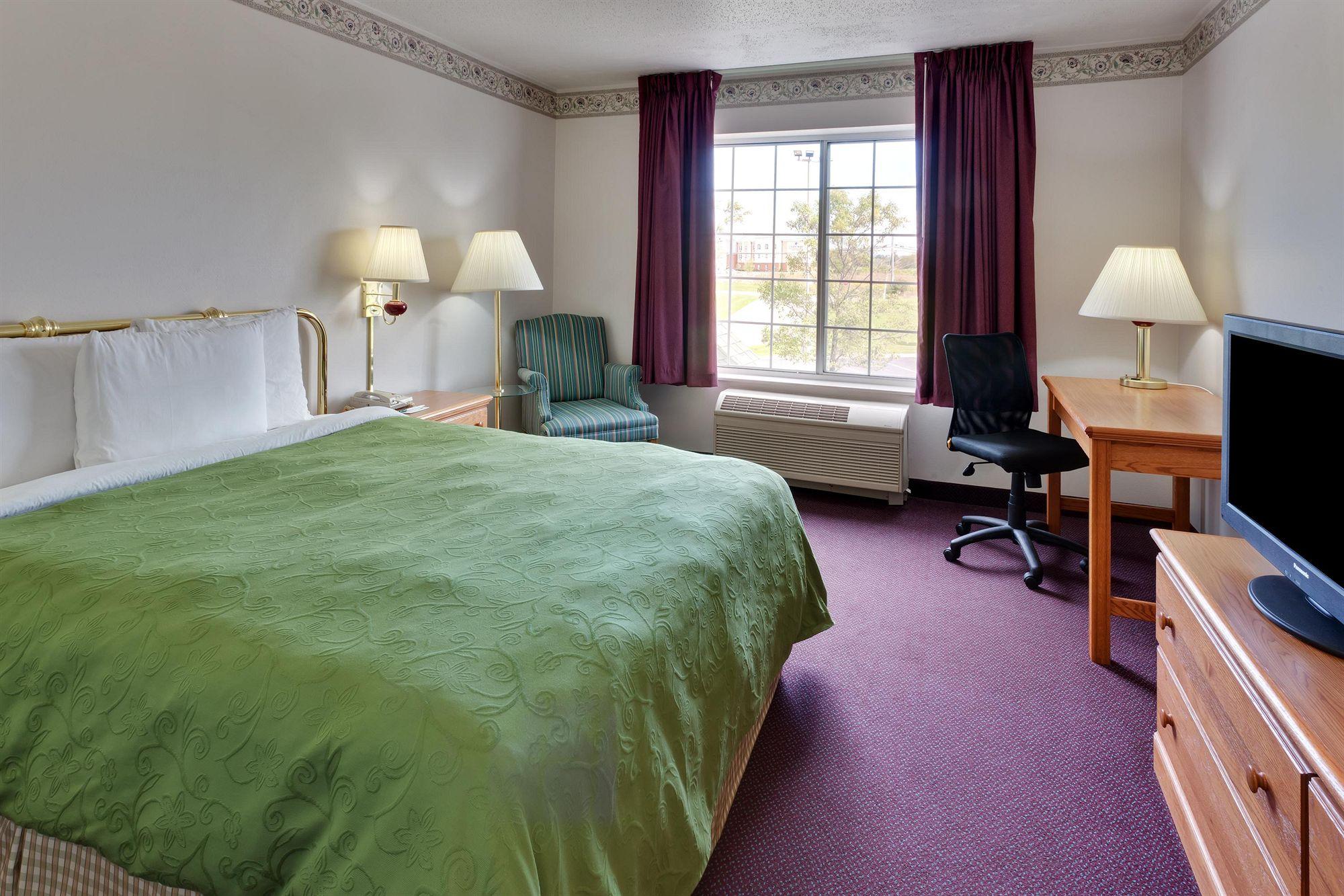 Country Inn & Suites By Radisson, Big Flats Horseheads Esterno foto