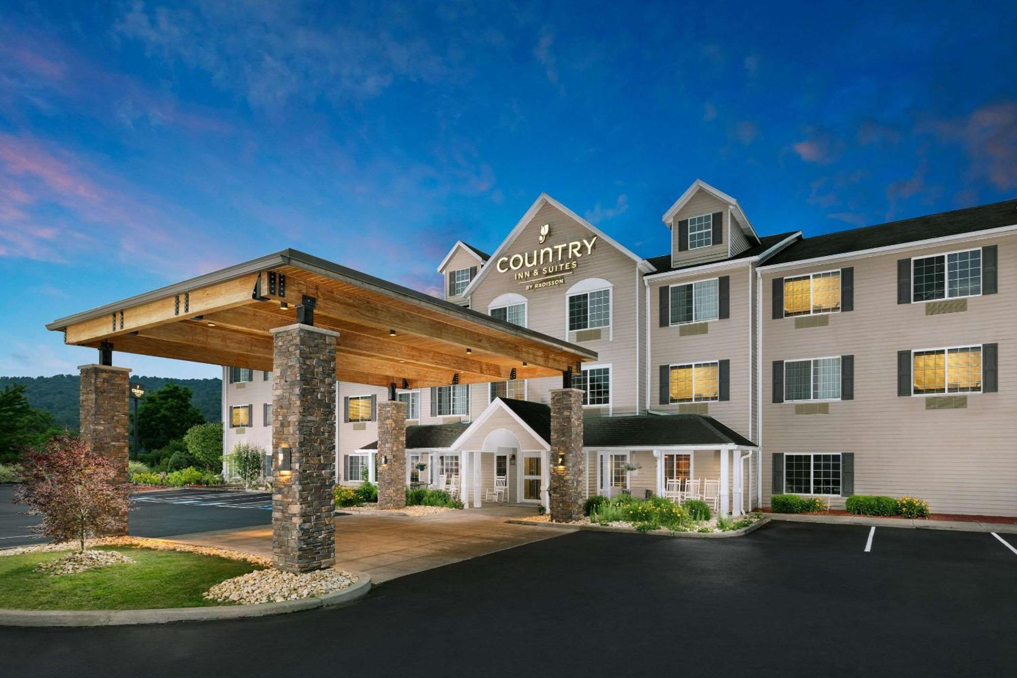 Country Inn & Suites By Radisson, Big Flats Horseheads Esterno foto