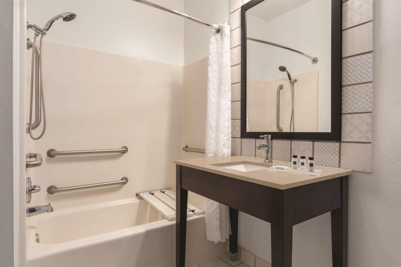Country Inn & Suites By Radisson, Big Flats Horseheads Esterno foto